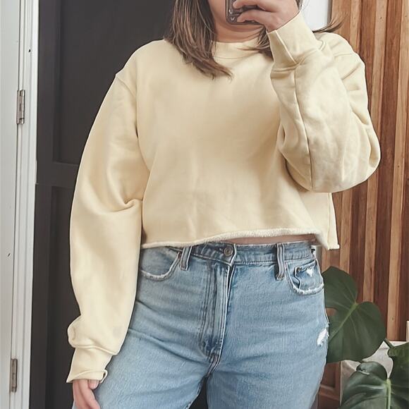 Aritzia X TNa Cozy AF Cropped Fleeced Sweatshirt. Size M - Picture 11 of 11
